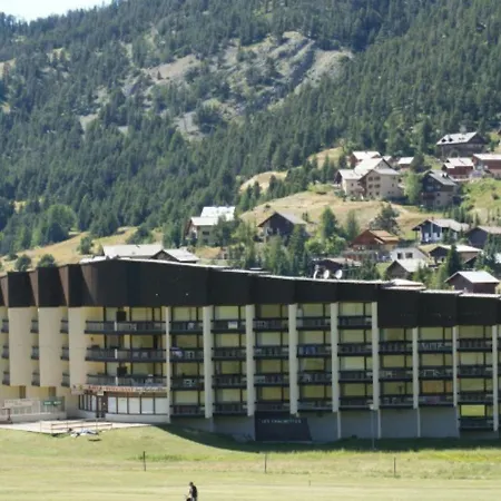 Renove Sur Les Pistes - 4 Pers - Balcon - Parking - Animaux Admis - Fr-1-445-146 Apartment *