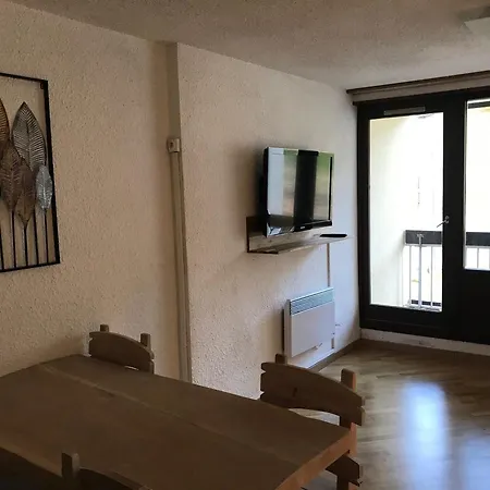 Renove Sur Les Pistes - 4 Pers - Balcon - Parking - Animaux Admis - Fr-1-445-146 Apartment Montgenevre